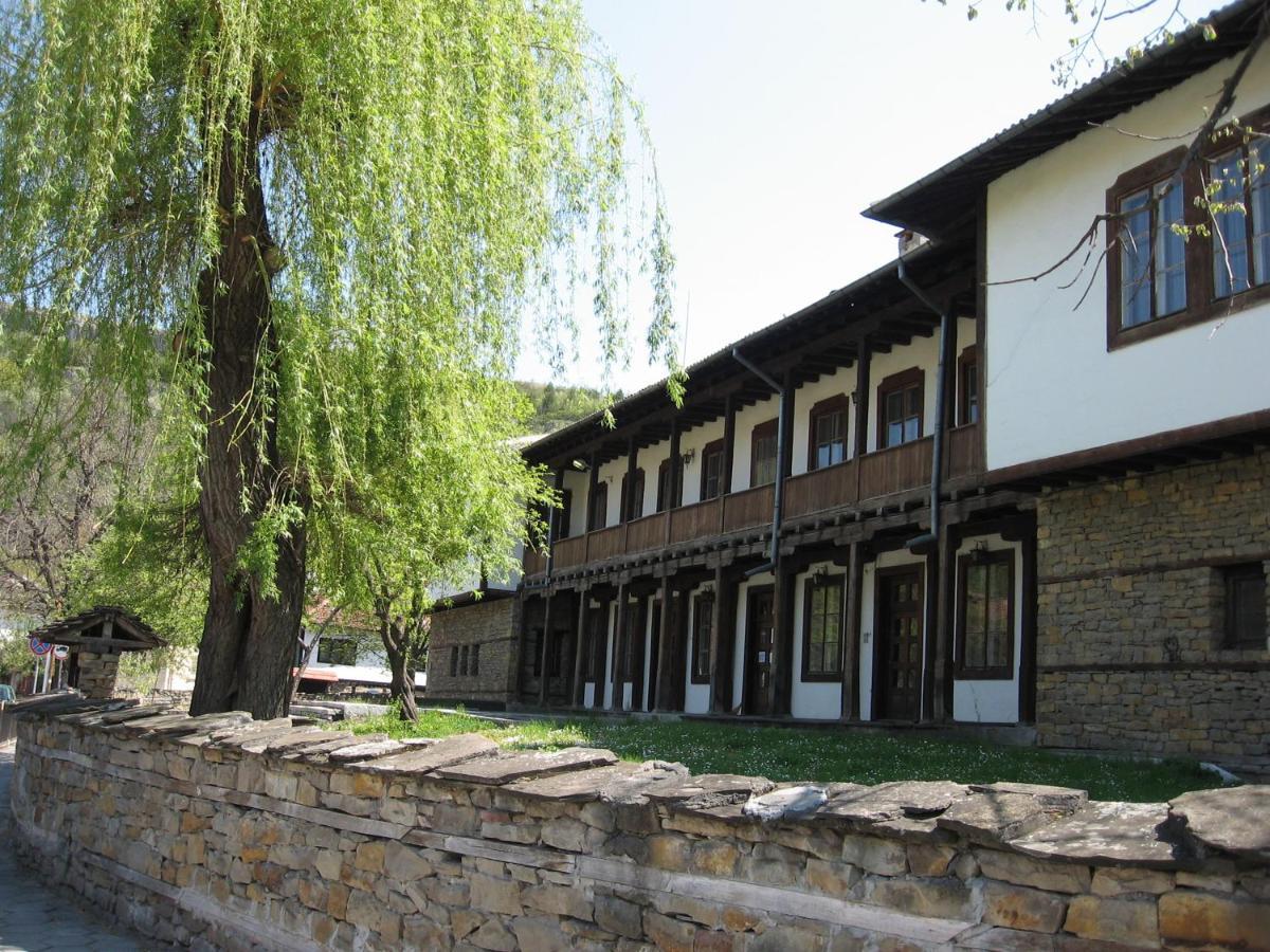 The Tinkov House In Ловеч Екстериор снимка